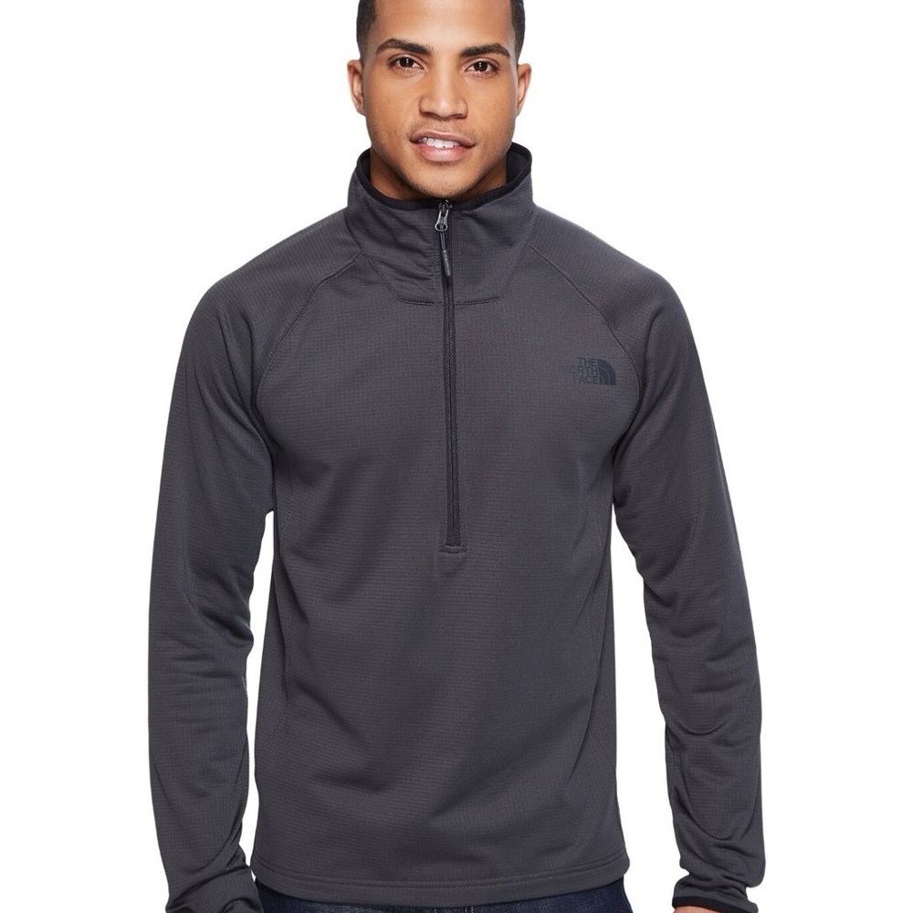 The North Face Fleece Men’s 1/4 Zip Fleece Pullover Long Sleeve. Black. Medium